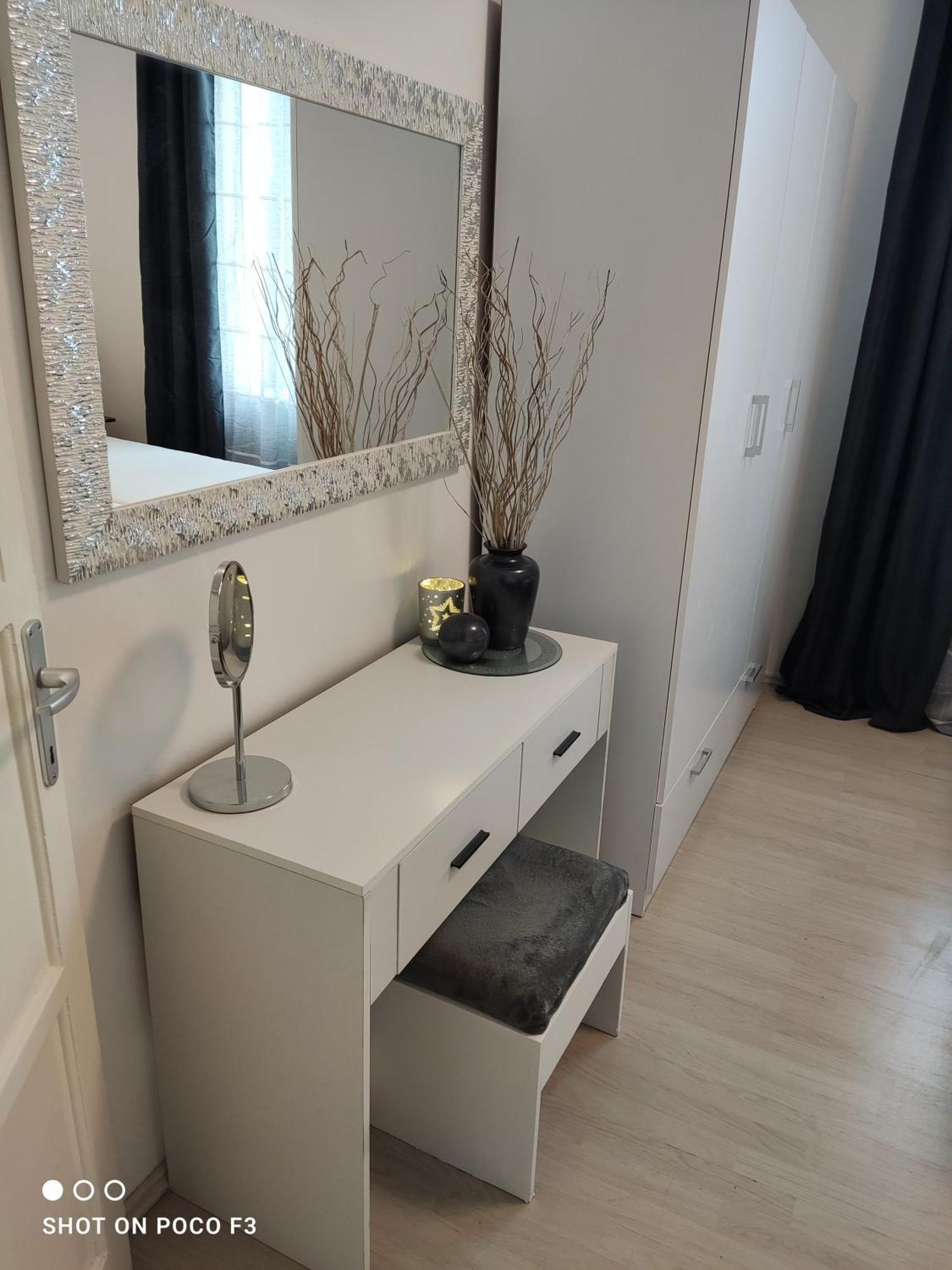 Apartment Milevoj Koromačno Екстериор снимка